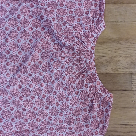 Anne Carson Red Pattern Blouse - Picture 8 of 13